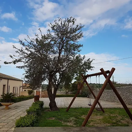 Casato Licitra Hotel