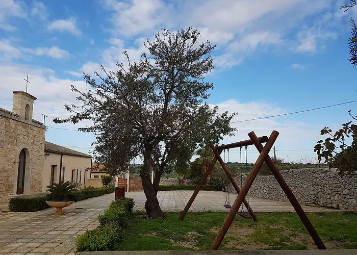 Casato Licitra Hotel