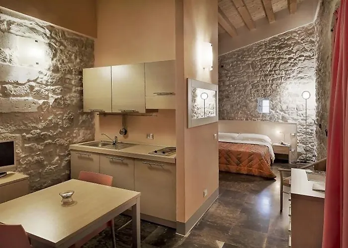 Casato Licitra 4*